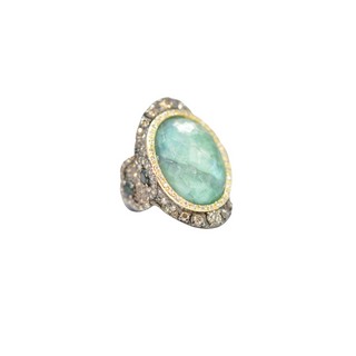 OVAL EMERALD COCKTAIL RING
