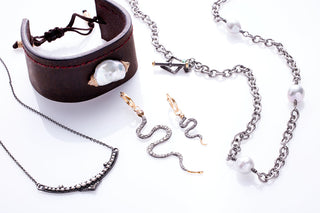 Pearl Pendant Chain Necklace